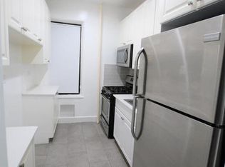 31-14 14th St #5A, Astoria, NY 11106