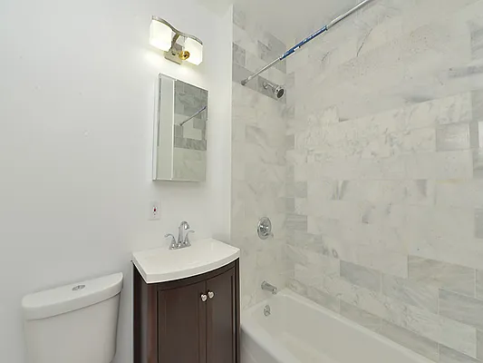 Rented by Cooper & Cooper Real Estate | media 19