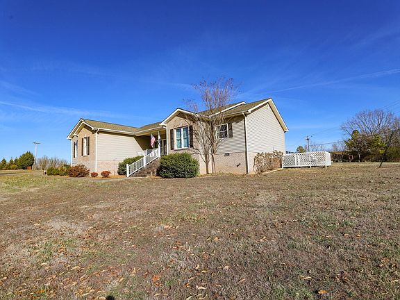 3rd image of 115 Cox Creek Dr