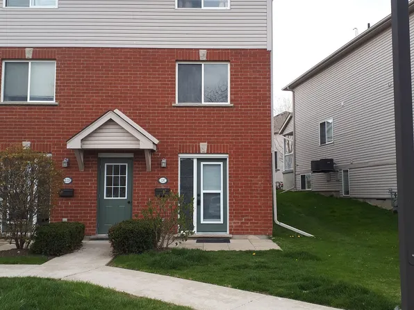 139 Brighton St #12C, Waterloo, ON N2J 4Z5