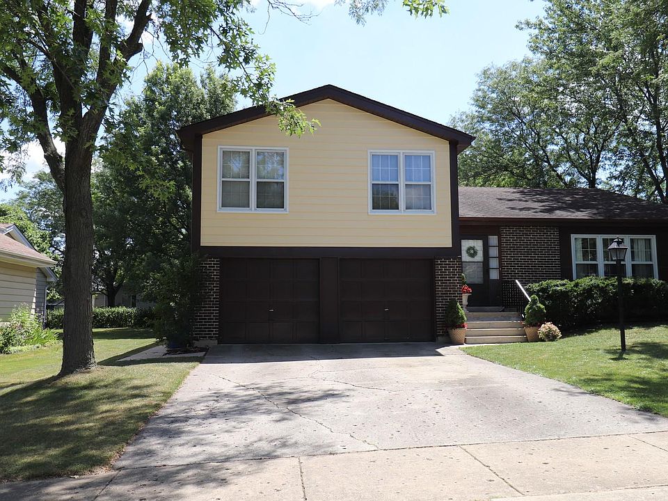 1st image of 142 Greenway Dr