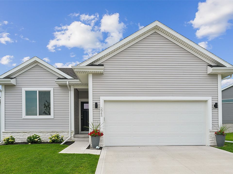 1st image of 2945 Primrose Ln