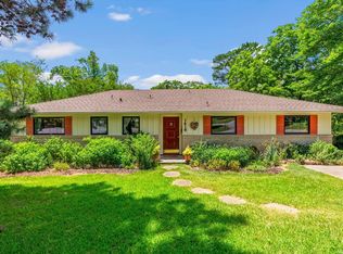 1418 Pine Valley Rd, Little Rock, AR 72207