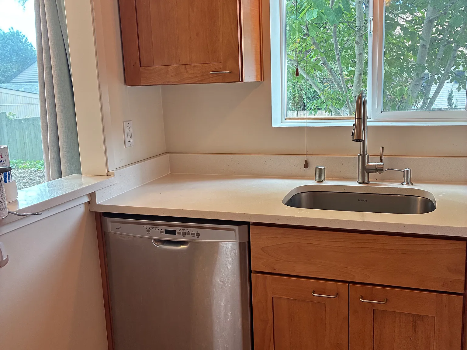 2 bed, 1080 sqft, $2,700 — Photo 2