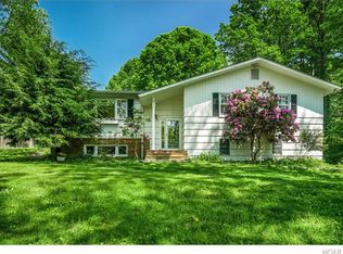 13 Lander Pl, Armonk, NY 10504