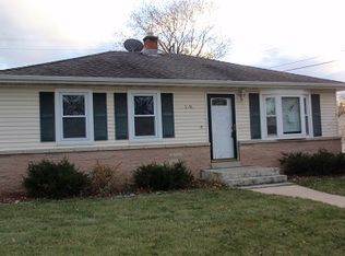 1651 Aldoro Dr, Waukesha, WI 53188