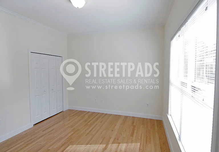 15 Langdon St — Photo 14