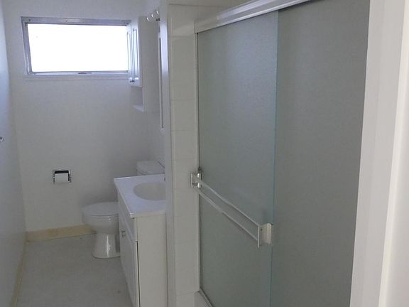 NovDr Hall Bath
