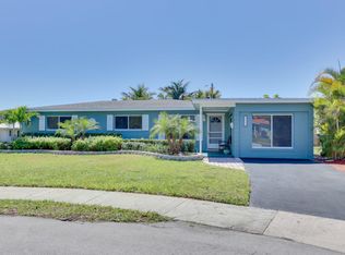 2120 NE 2nd Dr, Boca Raton, FL 33431