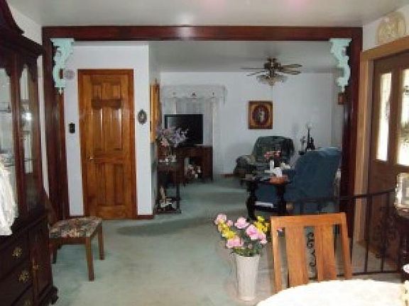 4th image of 3800 Marlamont Way