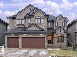 698 Howatt Dr SW, Edmonton, AB T6W3K3