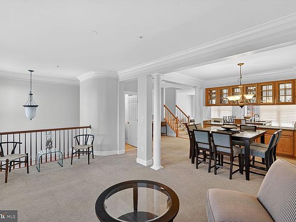 5th image of 2804 Persimmon Pl #D3