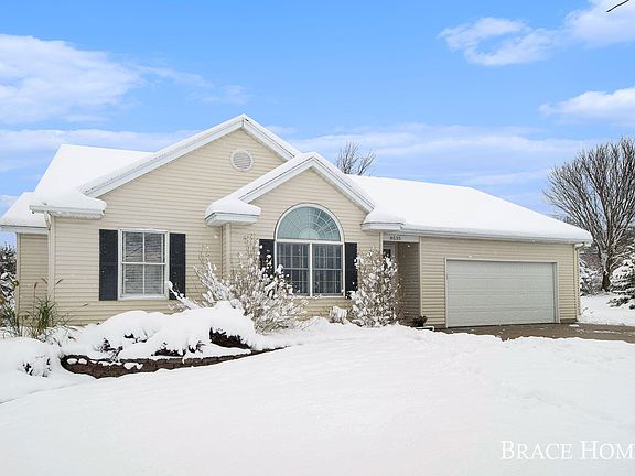 3rd image of 8535 Fowler Ct NE