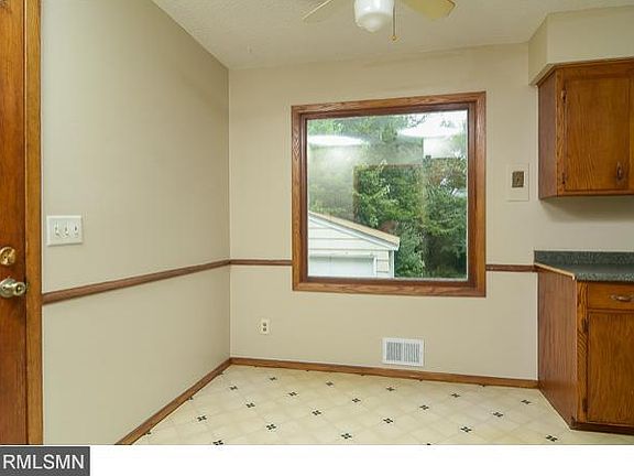 5th image of 2227 Londin Ln