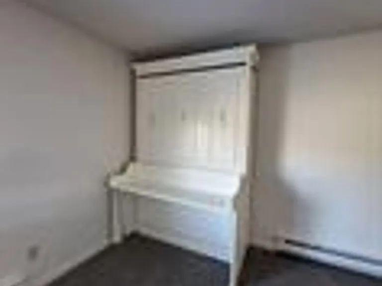 110 S Park Ave — Photo 6