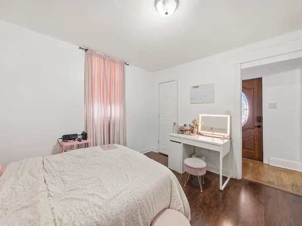 4616 Meadowview Avenue image 19 of 29