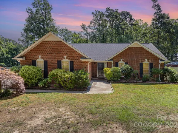 2916 Northwood Dr, Monroe, NC 28110