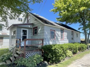 5841 Ontario St, Olcott, NY 14126