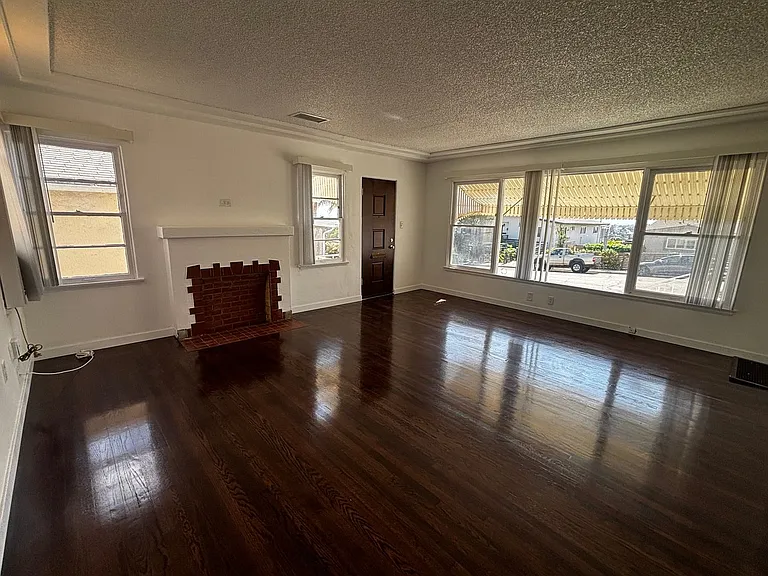 3689 Moultrie Ave — Photo 6