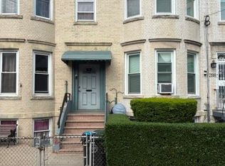 290 E 34th St, Brooklyn, NY 11203