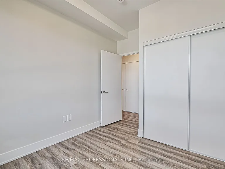 62 Dixfield Dr #140 — Photo 17