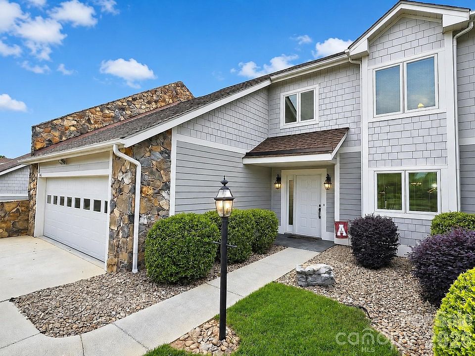 1st image of 3675 Rock Bridge Dr NE