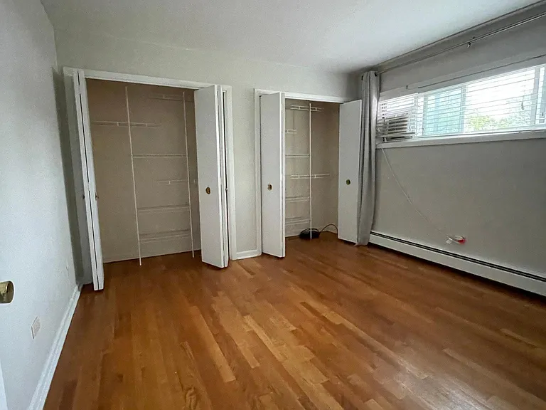 1116-22 Greenleaf Ave #2-G — Photo 21