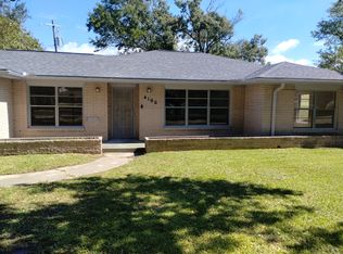 4100 Lakeshore Dr, Port Arthur, TX 77642