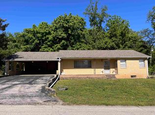 275 S 3rd St, Mammoth Spring, AR 72554