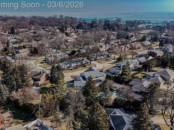 5th image of 75 S Duval Rd