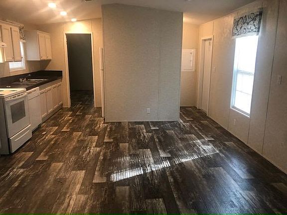 3rd image of 9329 Eden Dr #467