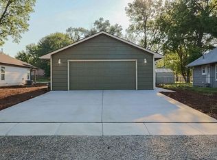 713 N Washington St, El Dorado, KS 67042