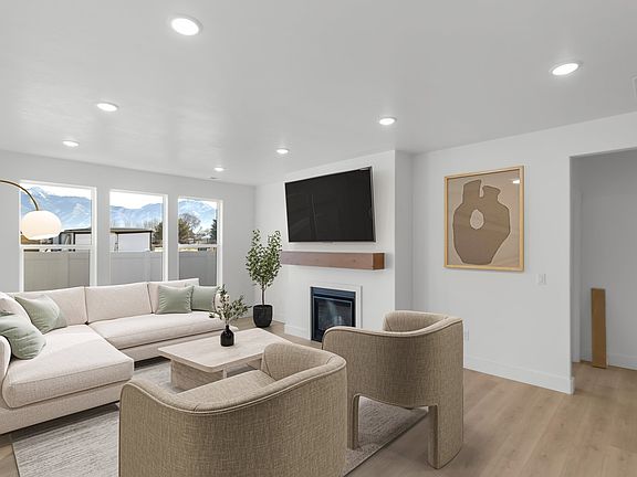 The photos are staged and may not reflect the current condition or contents of the property.