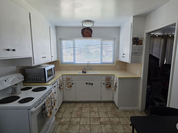 631 Grant Ave