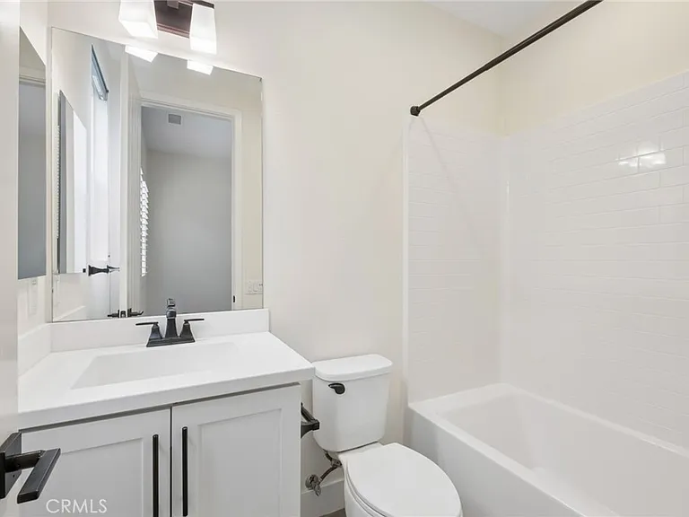 243 Cultivate — Photo 17