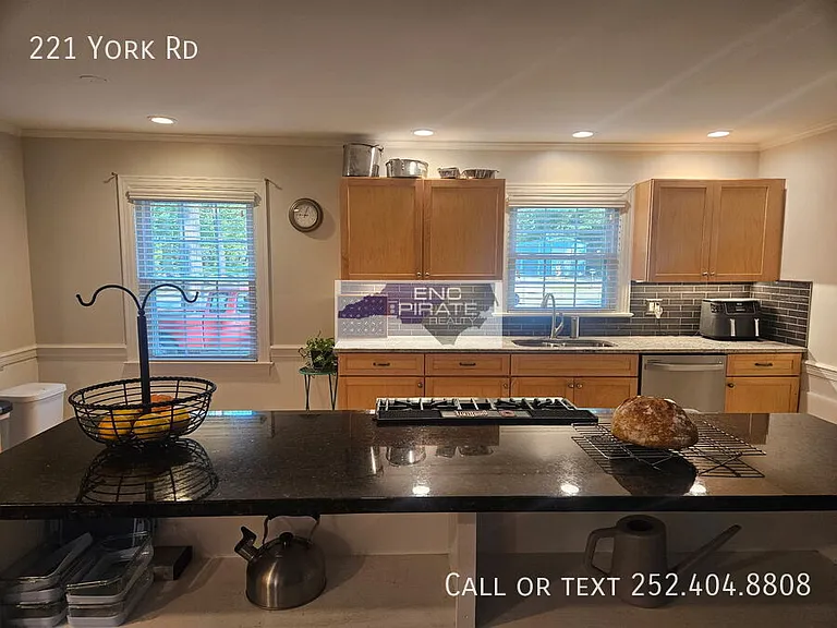 221 York Rd — Photo 7