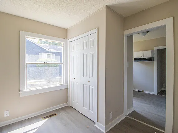 4 bed, 1159 sqft, $1,000 — Photo 4