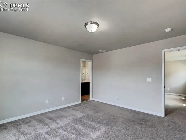 7813 Tent Rock — Photo 21