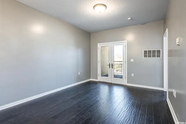 2150 S Main St #R-312 — Photo 11
