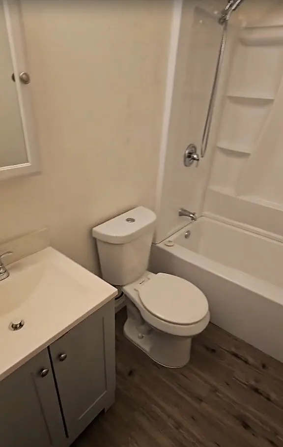 2 bed, 700 sqft, $2,275 — Photo 1