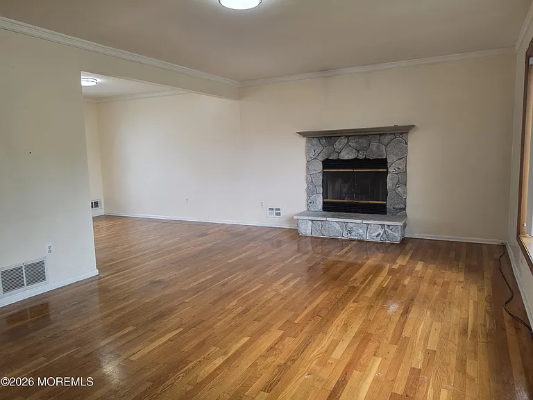 42 Richards Dr — Photo 5