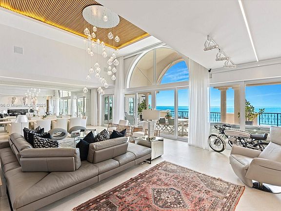 5th image of 7964 Fisher Island Dr #7964