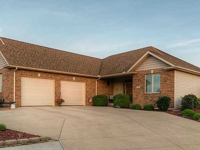 110 Waterford Ct, Jackson Center, OH, 45334