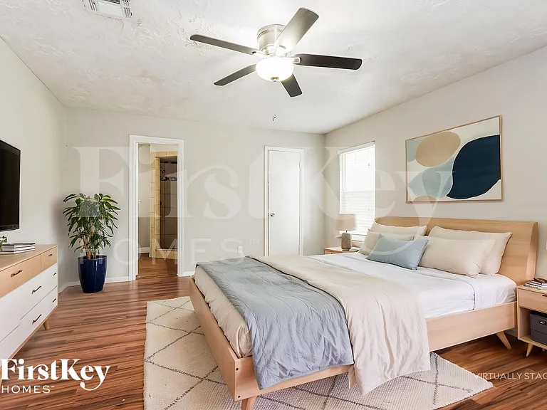 10122 Woodhollow Dr — Photo 12