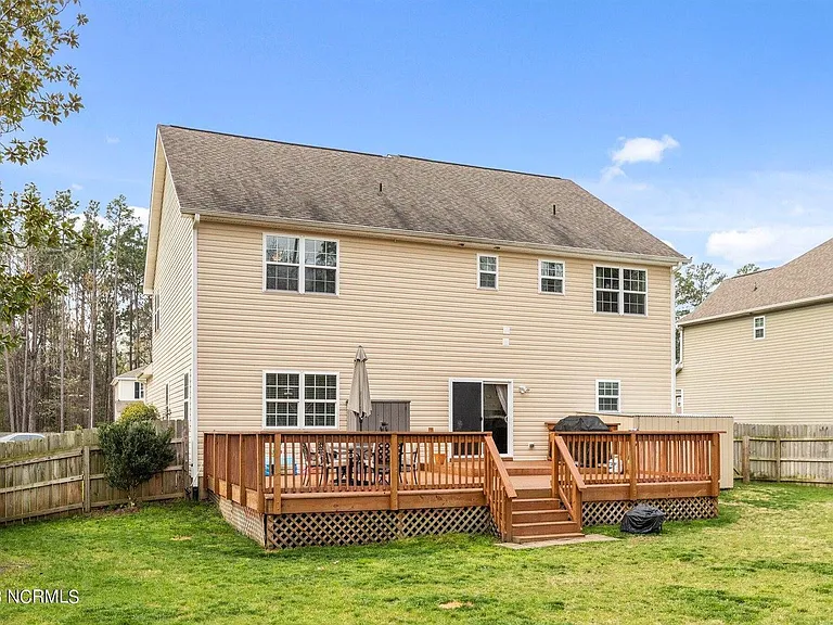 160 Argyll Ave — Photo 33