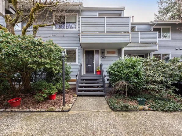 4603 Hoskins Rd, North Vancouver, BC V7K 2R2