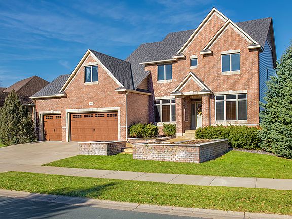 2nd image of 2857 Aspen Lake Dr NE
