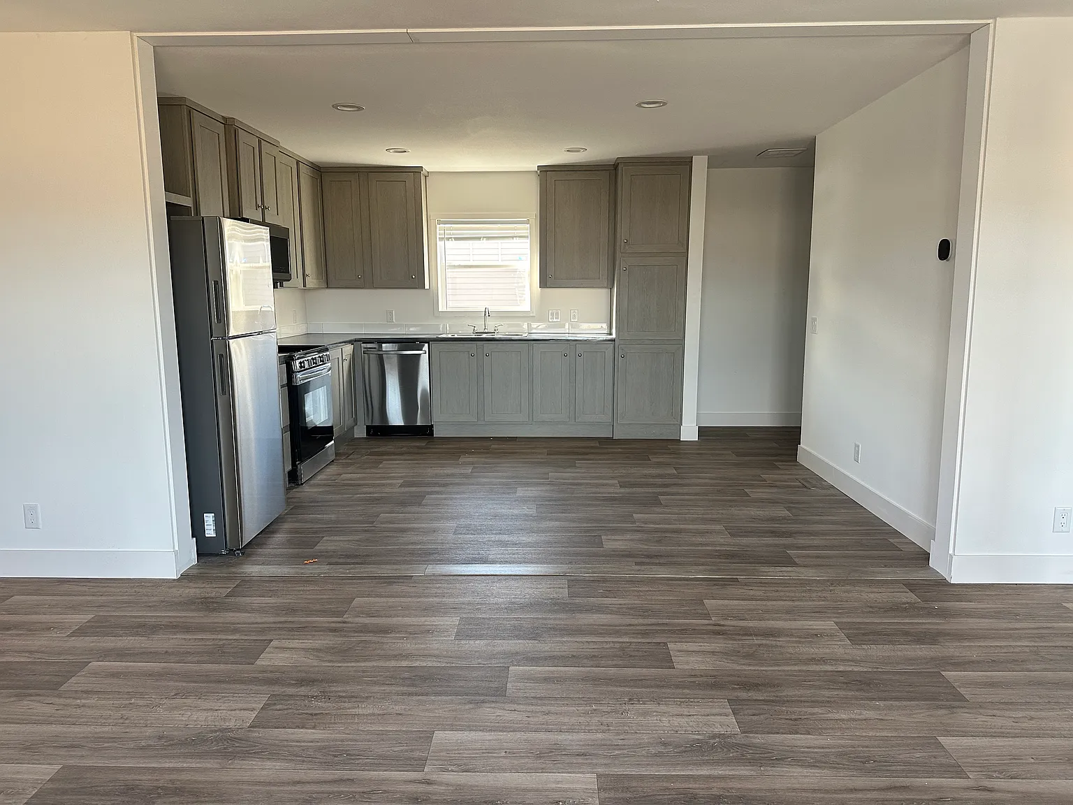 3 bed, 1264 sqft, $1,750 — Photo 2