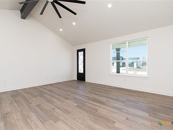 5th image of 4295 Stringtown Rd