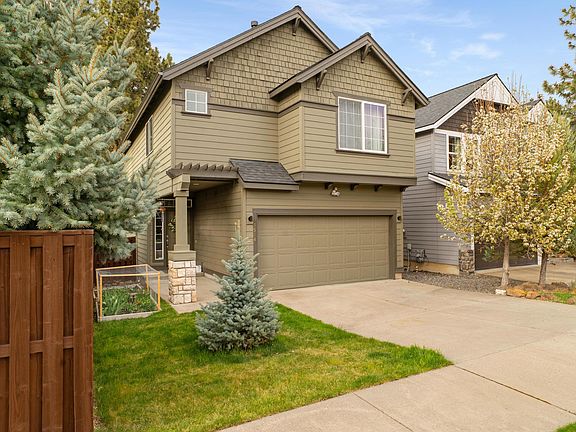 3rd image of 19544 Salmonberry Ct